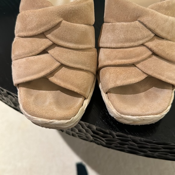 Vince Gilian Suede Wedge Sandal with added rubber soles. Very good condition. - Picture 11 of 12